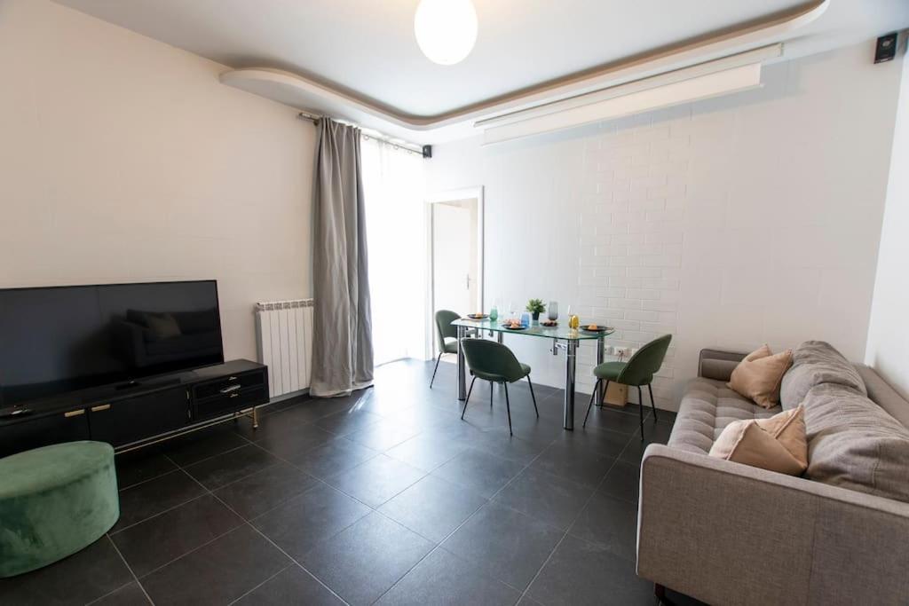 We Home - Sarpi House - Milano Esterno foto