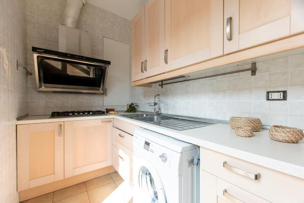 We Home - Sarpi House - Milano Esterno foto
